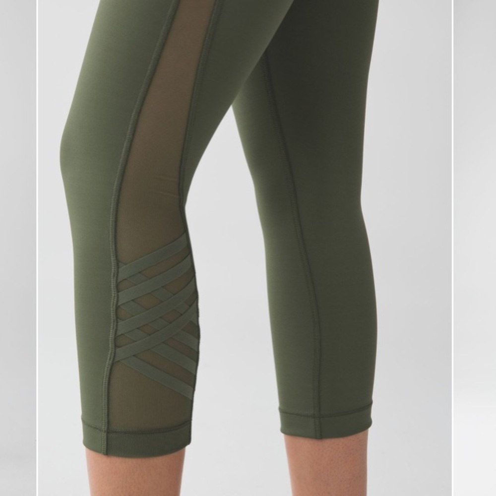 Lululemon minimalist crop leggings 2
